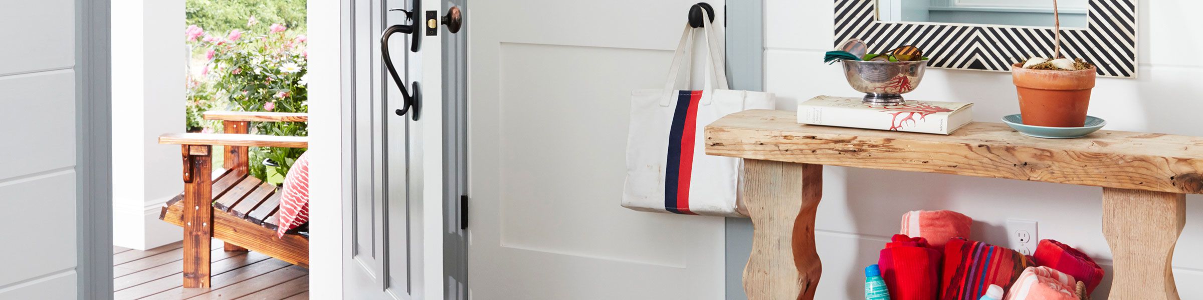 Entryway and Mudroom Decorating and Design Ideas