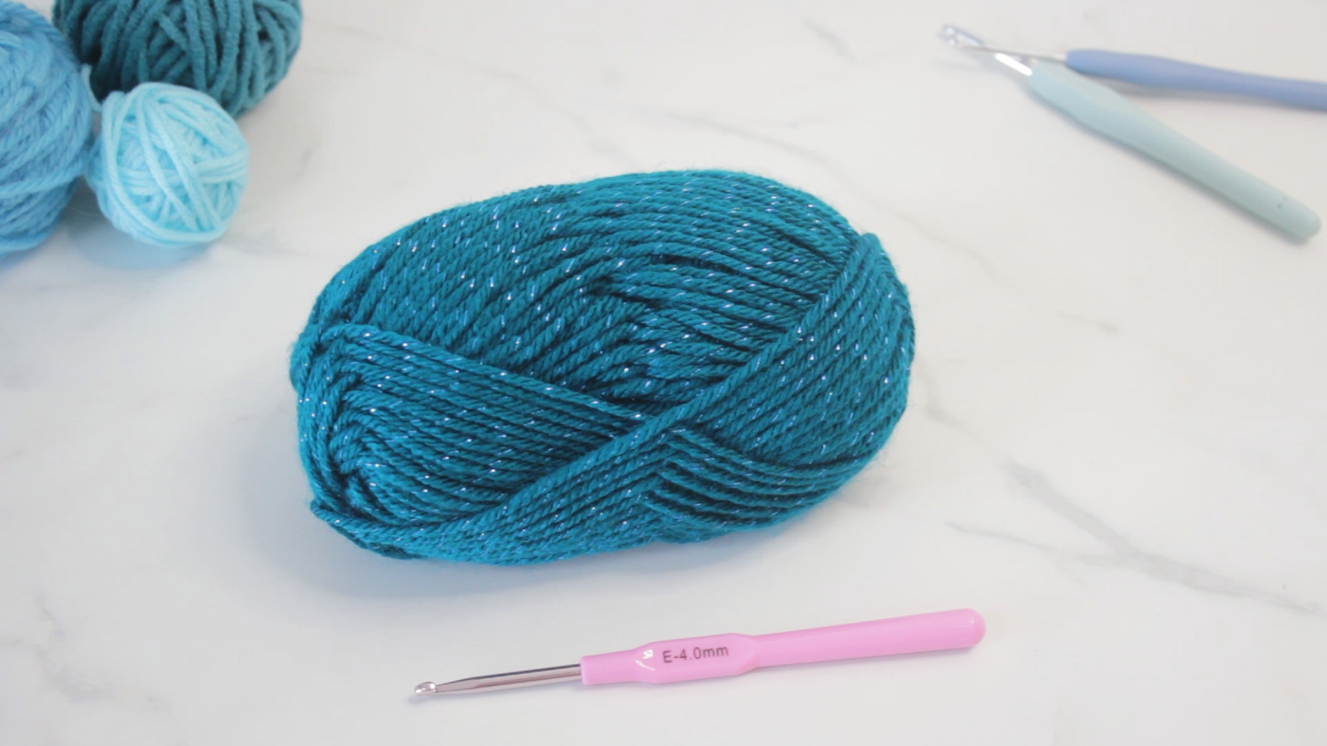 How to Crochet a Toy Storage Hammock: 15 Steps