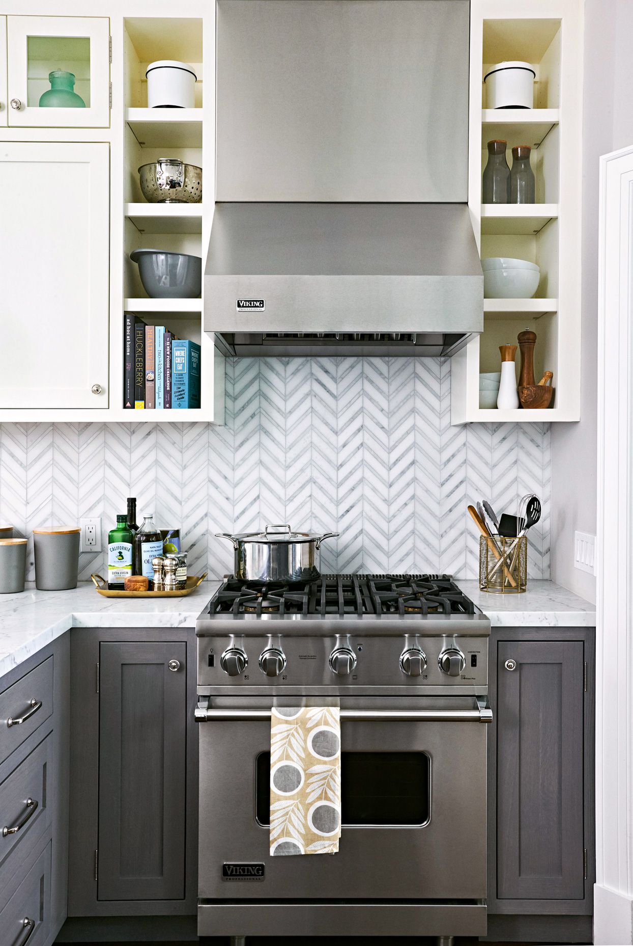 20 Ideas for a Tile Backsplash Behind the Stove