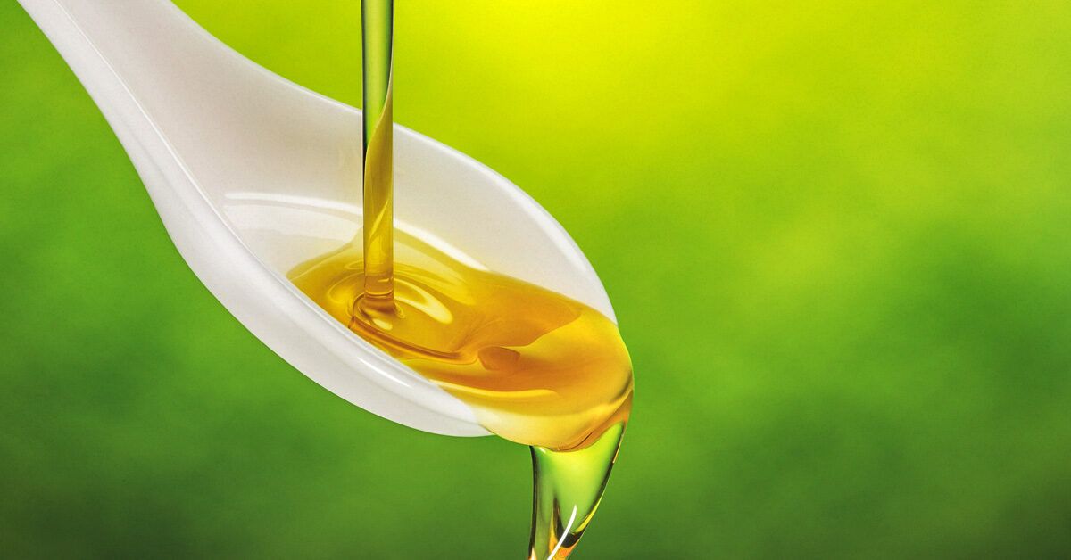 Olive Oil in Ear: Effectiveness, Methods, Safety, Ear Wax, Infect