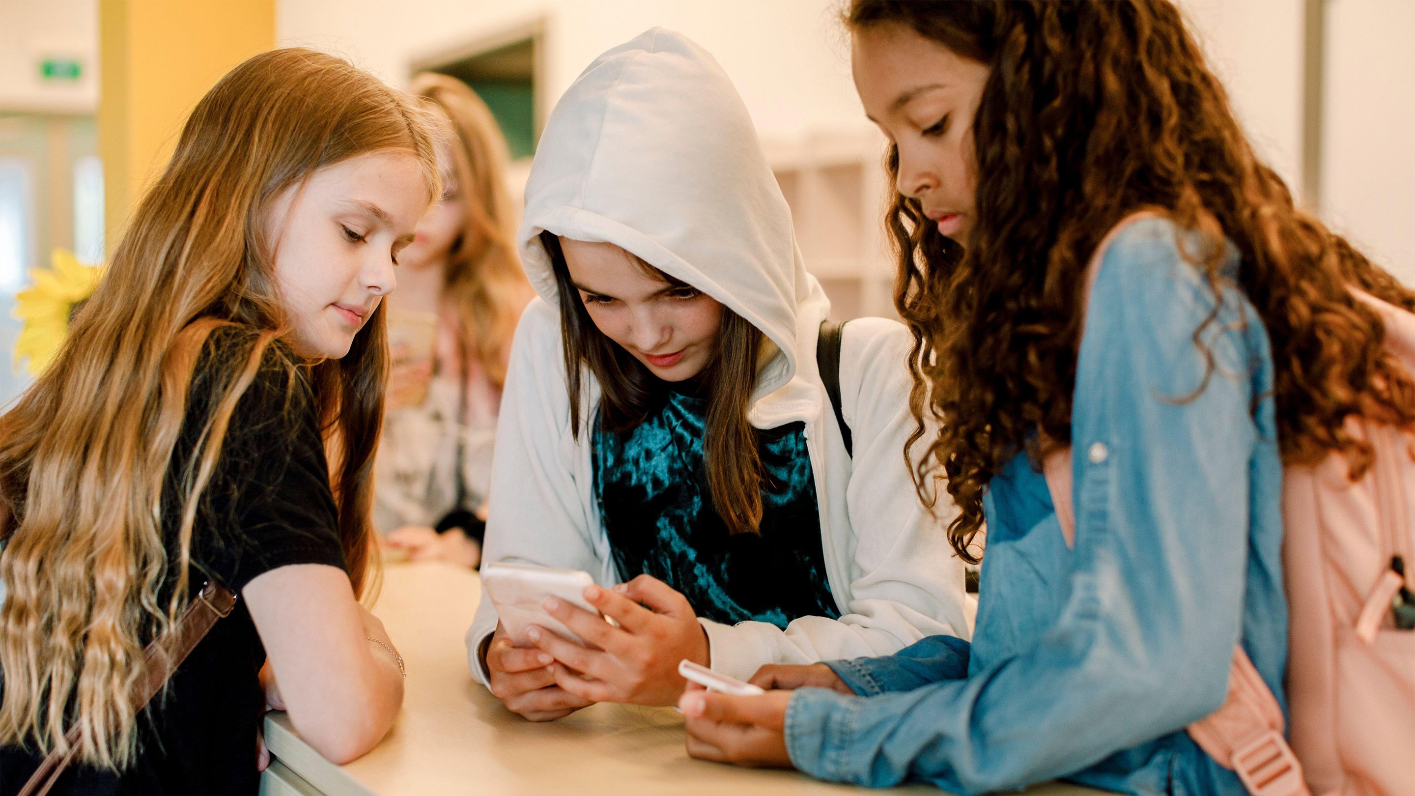 Guiding Middle and High School Students to Develop a Clear Understanding of Their Cell Phone Use