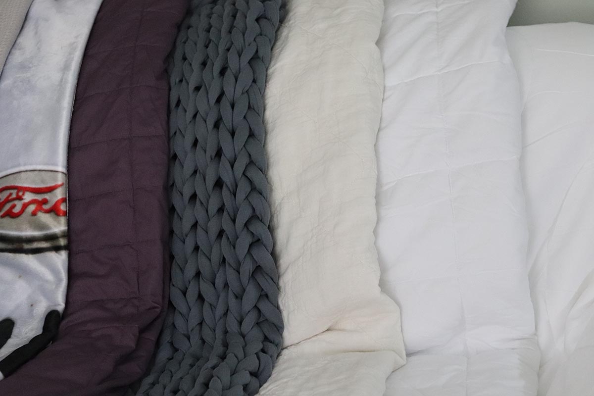The Best Cooling Blankets – Tested by Bob Vila