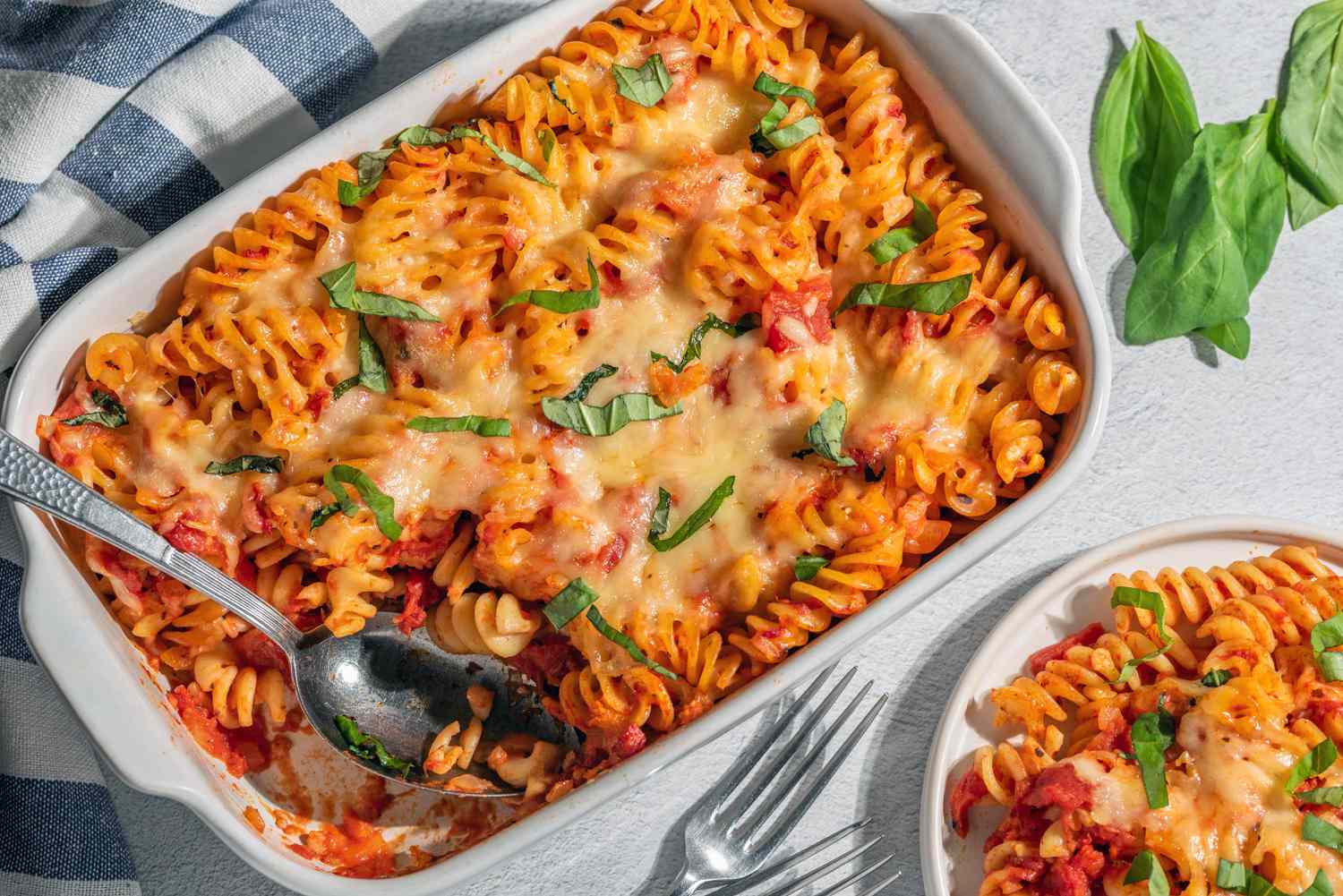 Rotini Bake Recipe With Tomatoes and Cheese