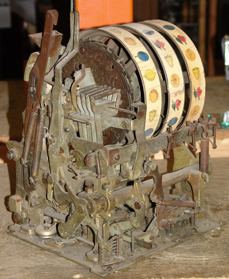 Classic Slot Machine Mechanics: How Virtual Games Work
